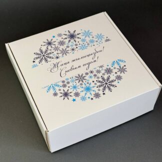 Коробка снежинка 20*20*7