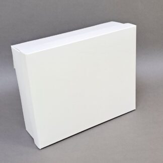Коробка белая 23х18,5х7,5 см