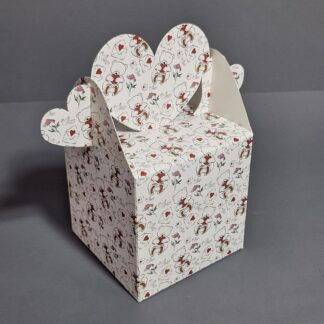 Коробка валентинка 10*10*10 см