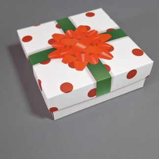Коробка бантик 16*16*6 см
