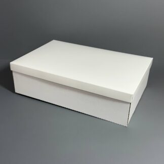 Коробка белая крышка глухая 37*24*10 см