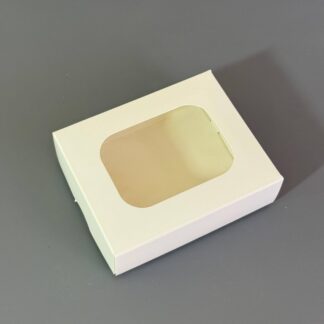 Коробка белая 10*8*3 см