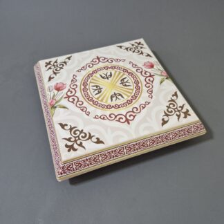 Коробка Орнамент 24*24*5 см